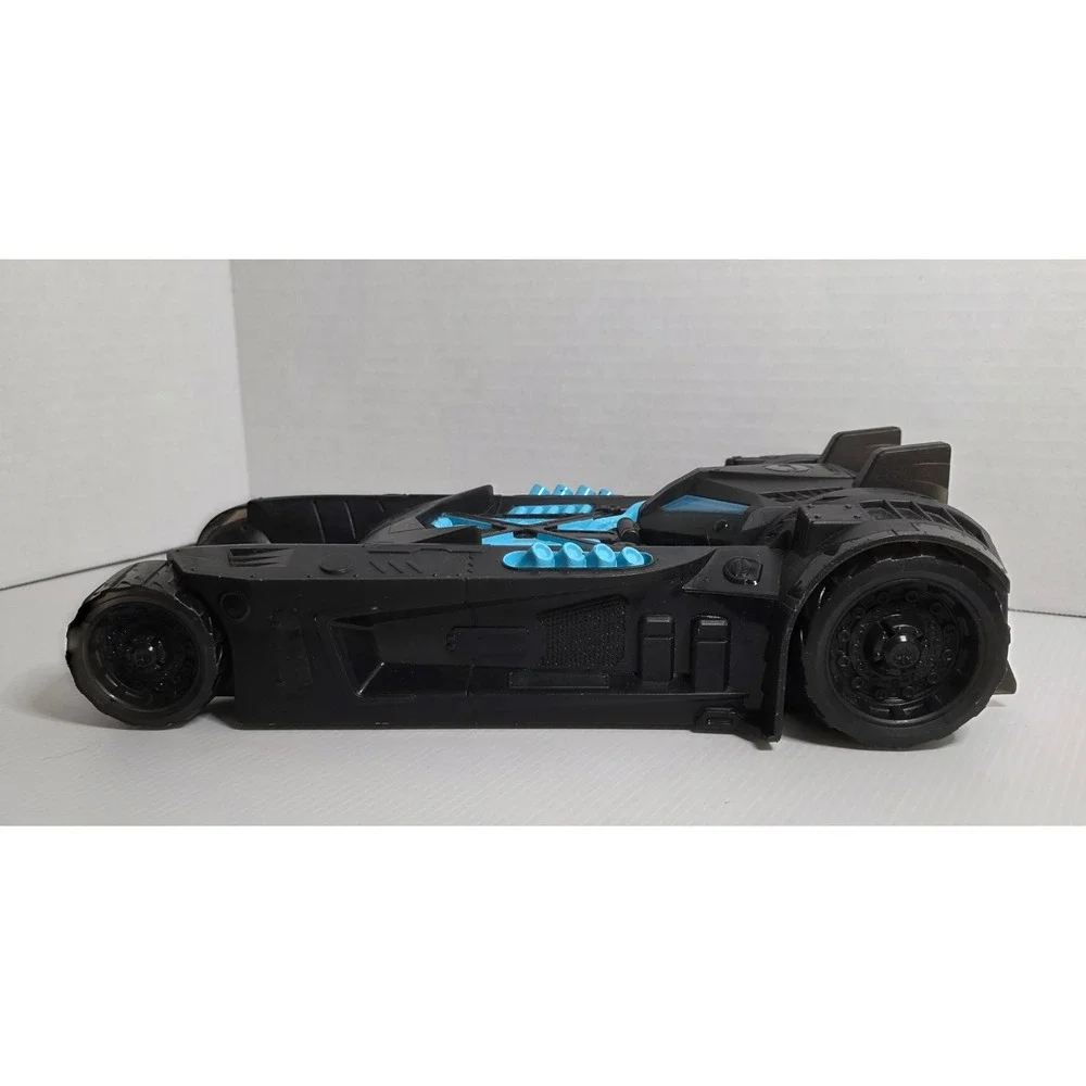 DC Comics Bat-Tech 2-in-1 Batmobile Bat Boat Spin Master‎ Pre-owned Good
